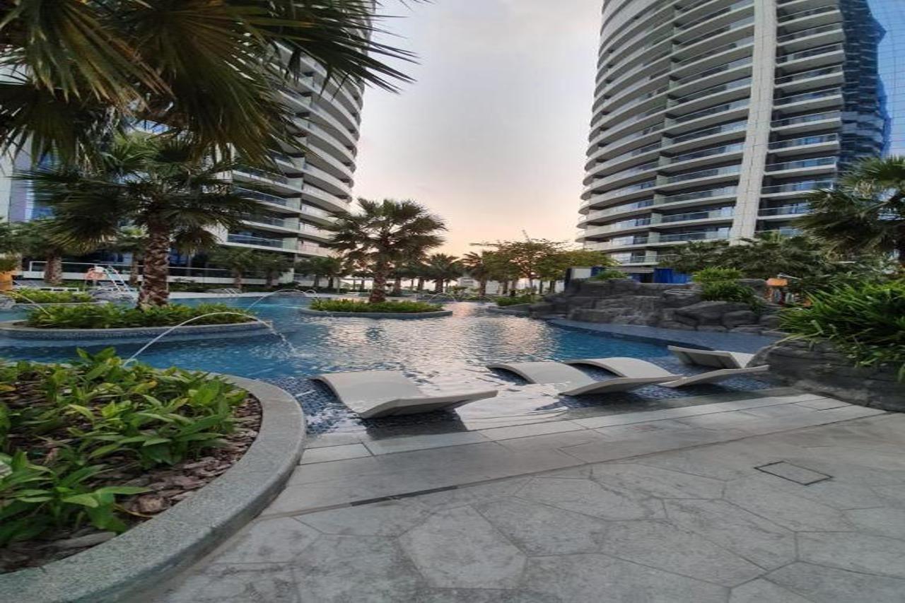 Aparthotel Damac Royale Damac Towers Dubai Exterior foto